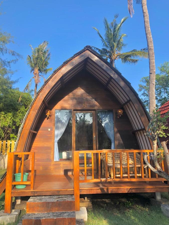 Blue Moon Meno Hotel Gili Meno Luaran gambar