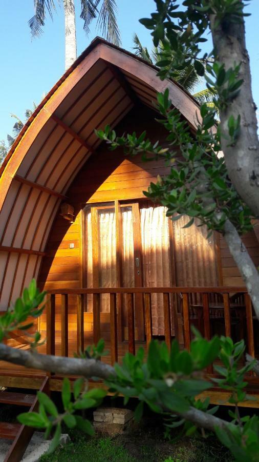 Blue Moon Meno Hotel Gili Meno Luaran gambar