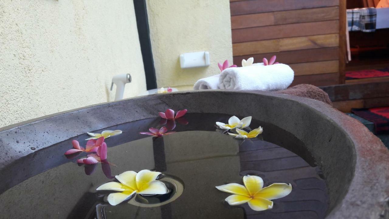 Blue Moon Meno Hotel Gili Meno Luaran gambar